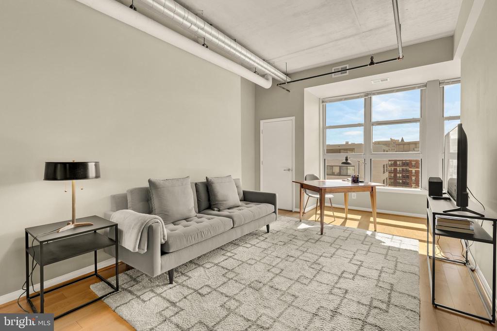 1300 N STREET NW Unit: 814