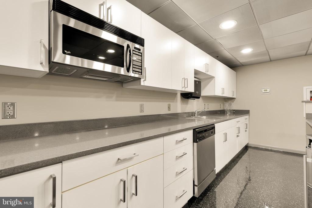 1300 N STREET NW Unit: 814