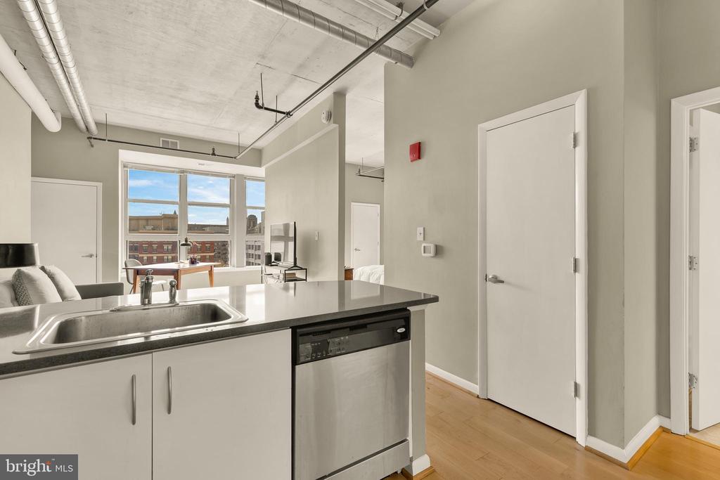 1300 N STREET NW Unit: 814