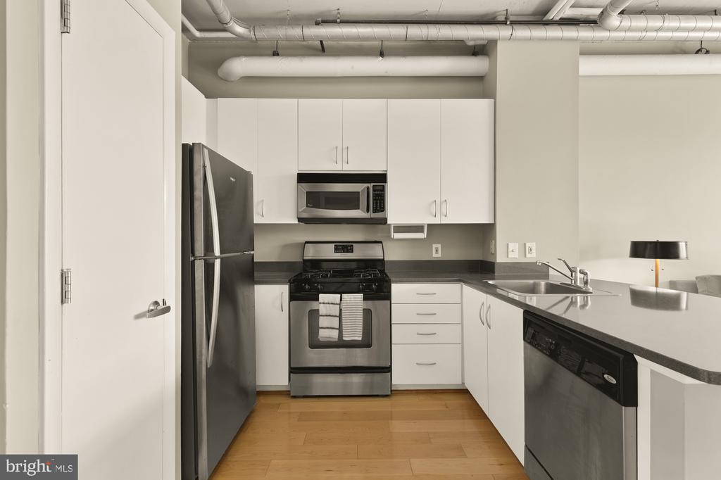 1300 N STREET NW Unit: 814