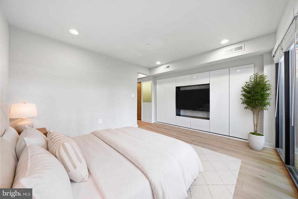 1341 IRVING STREET NW Unit: A