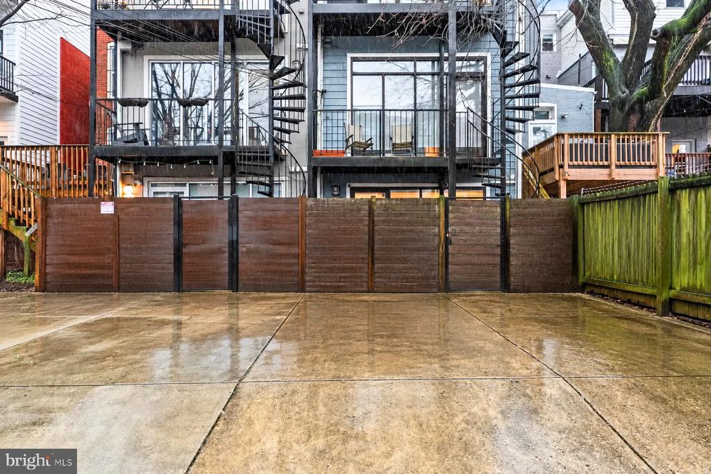 1341 IRVING STREET NW Unit: A