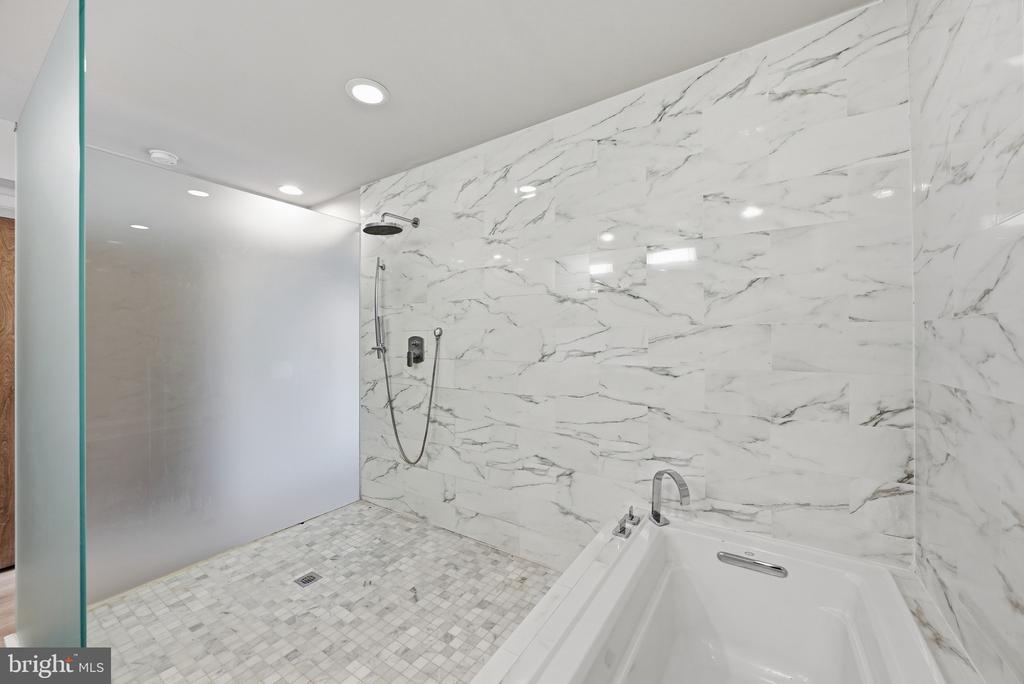 1341 IRVING STREET NW Unit: A