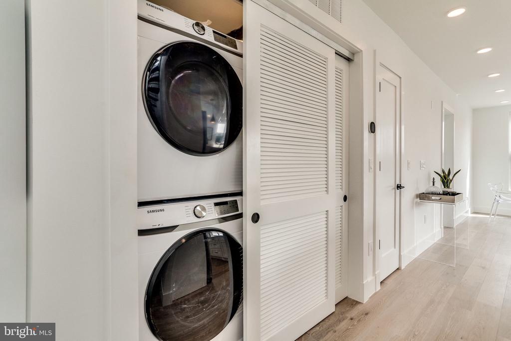 646 NEWTON PLACE NW Unit: 303