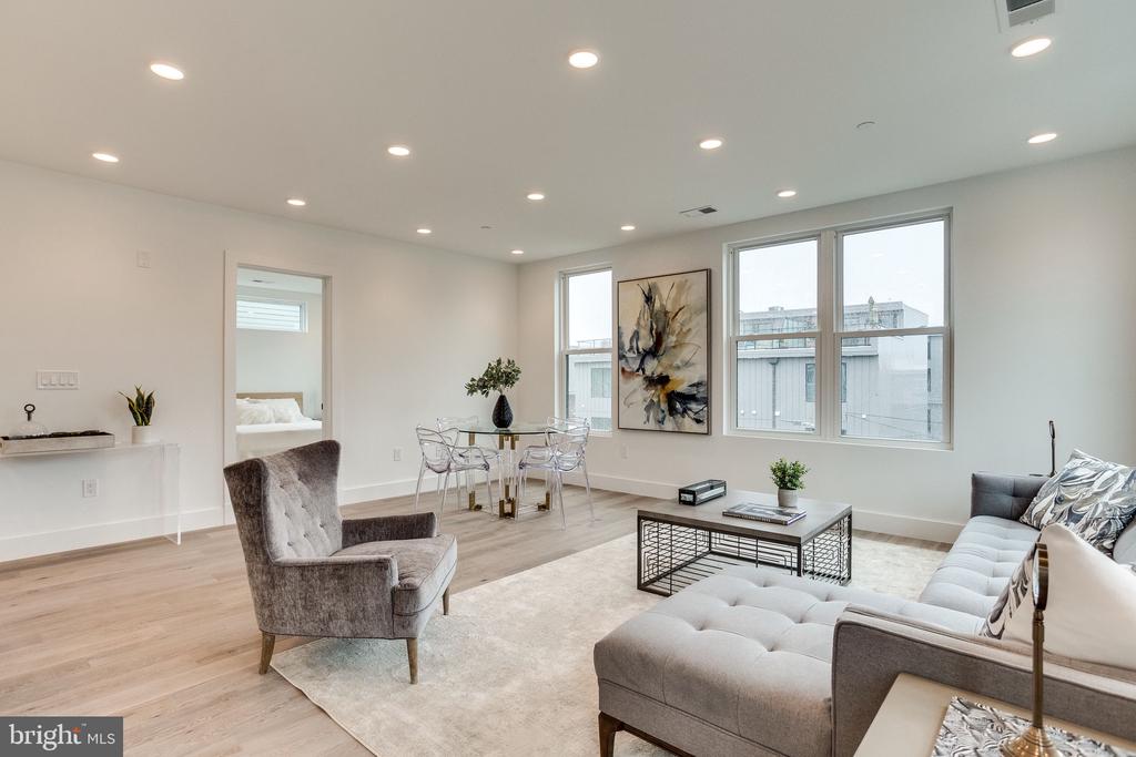 646 NEWTON PLACE NW Unit: 303