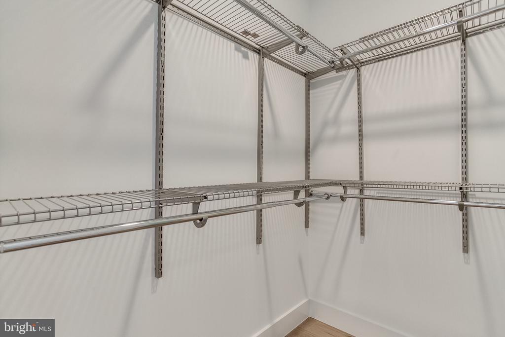 646 NEWTON PLACE NW Unit: 303