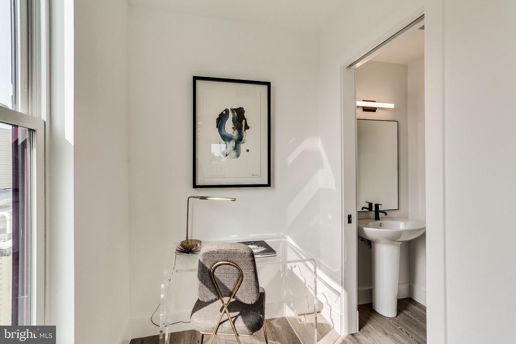 646 NEWTON PLACE NW Unit: 303
