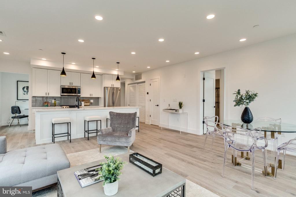 646 NEWTON PLACE NW Unit: 303