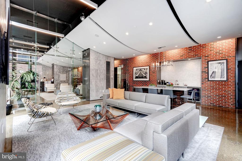 2125 14TH STREET NW Unit: 702