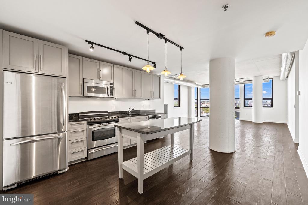 2125 14TH STREET NW Unit: 702