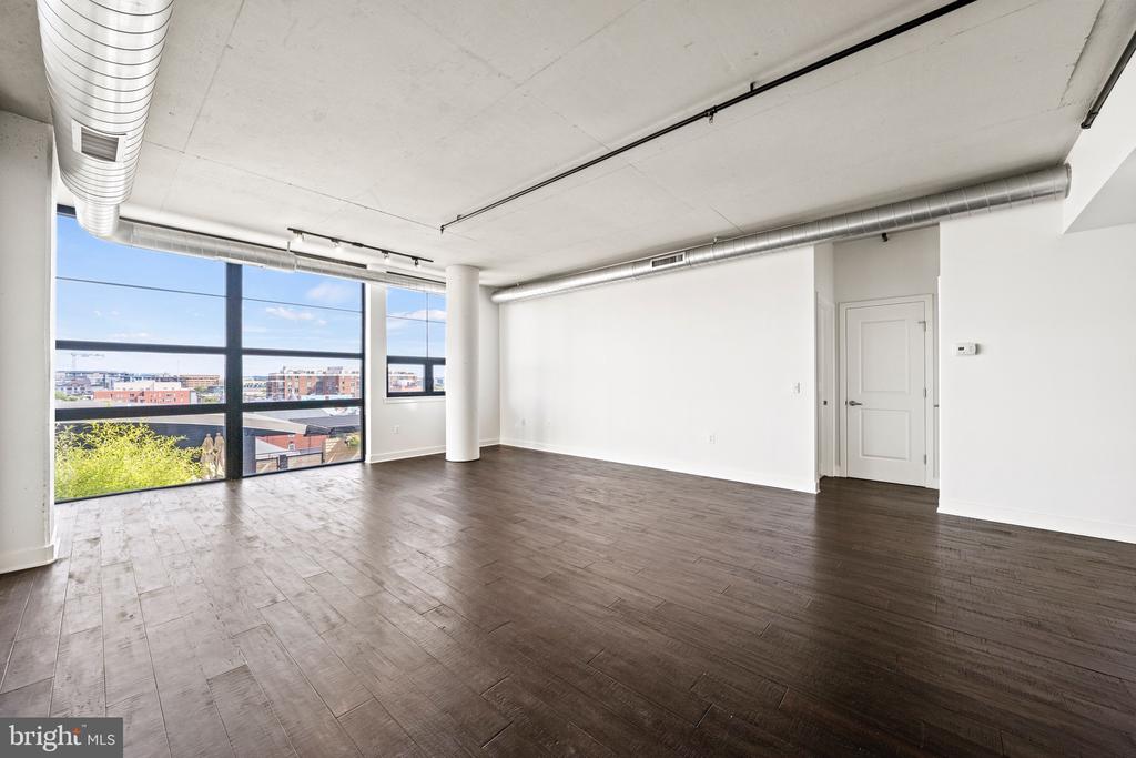 2125 14TH STREET NW Unit: 702