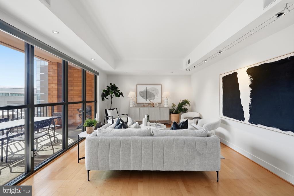 910 M STREET NW Unit: 630