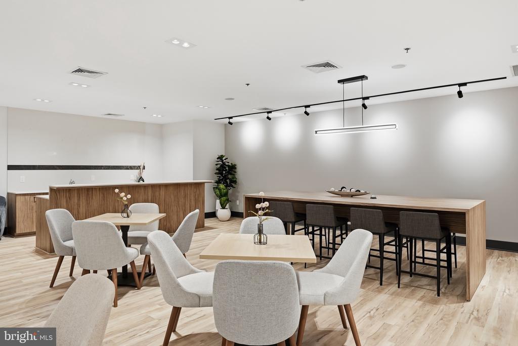 910 M STREET NW Unit: 630