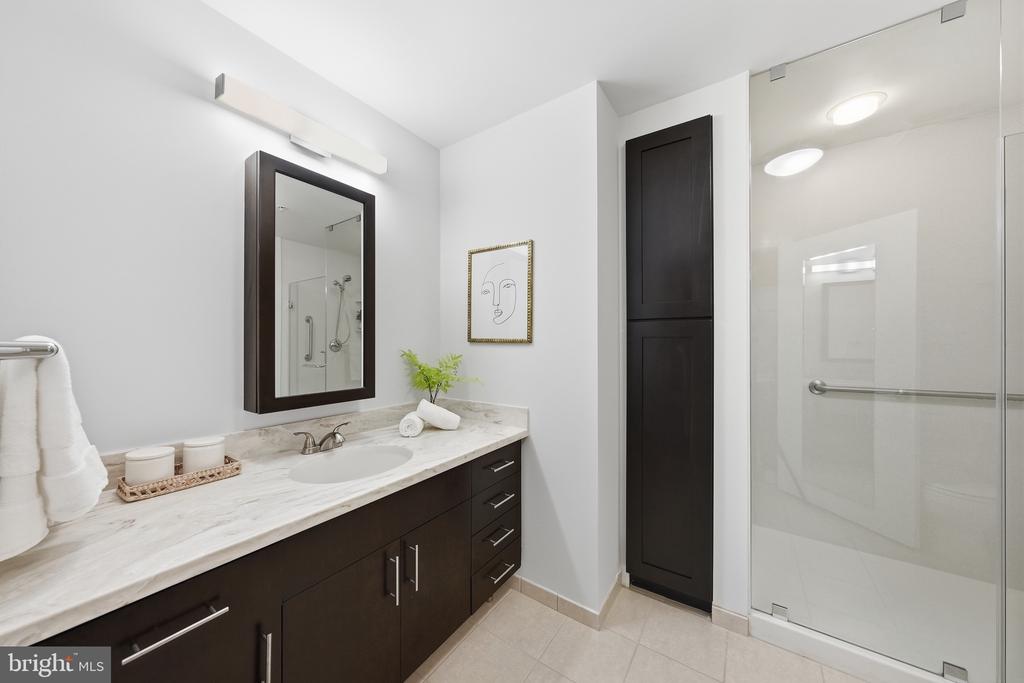 910 M STREET NW Unit: 630