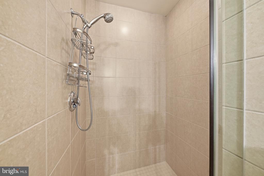 910 M STREET NW Unit: 1112
