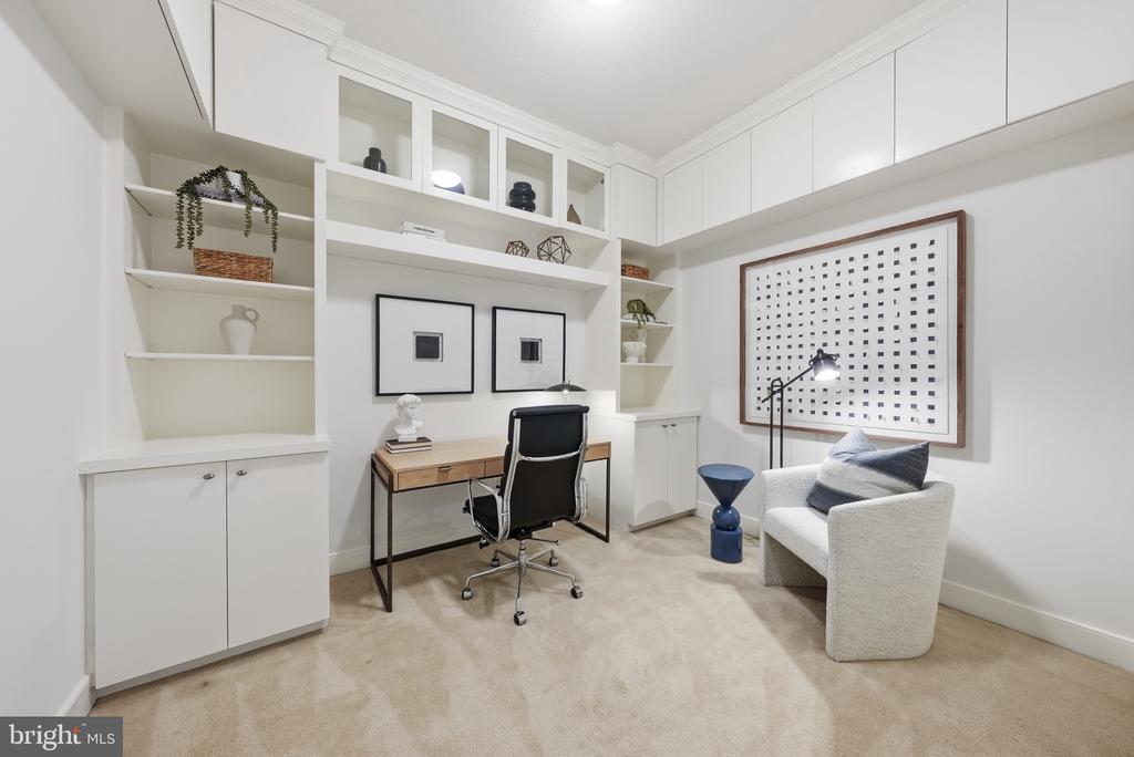 910 M STREET NW Unit: 1112