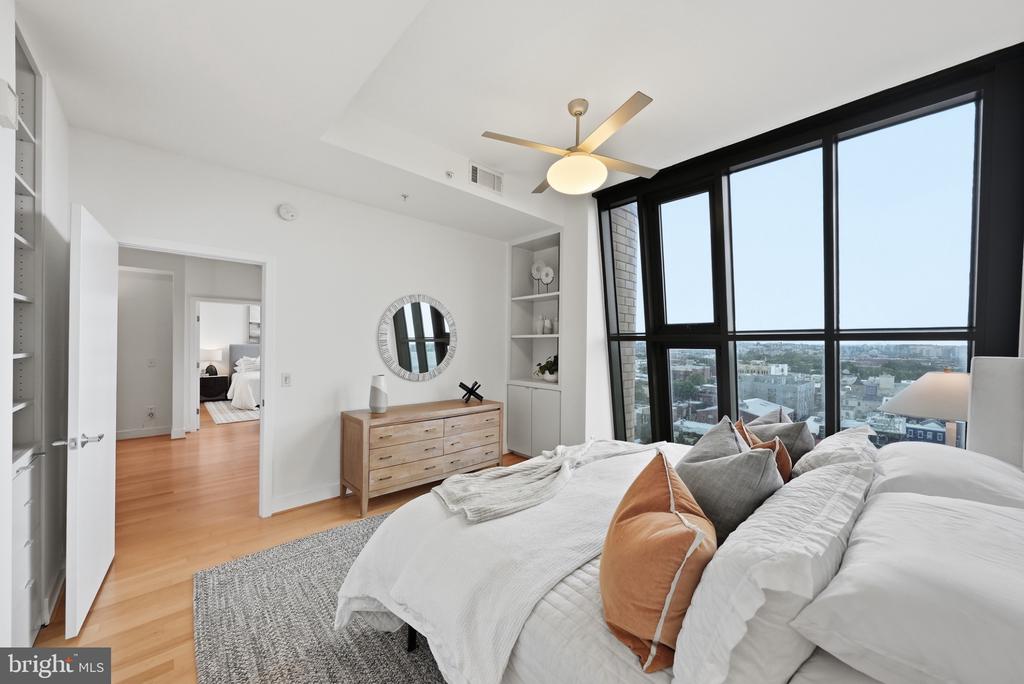 910 M STREET NW Unit: 1112