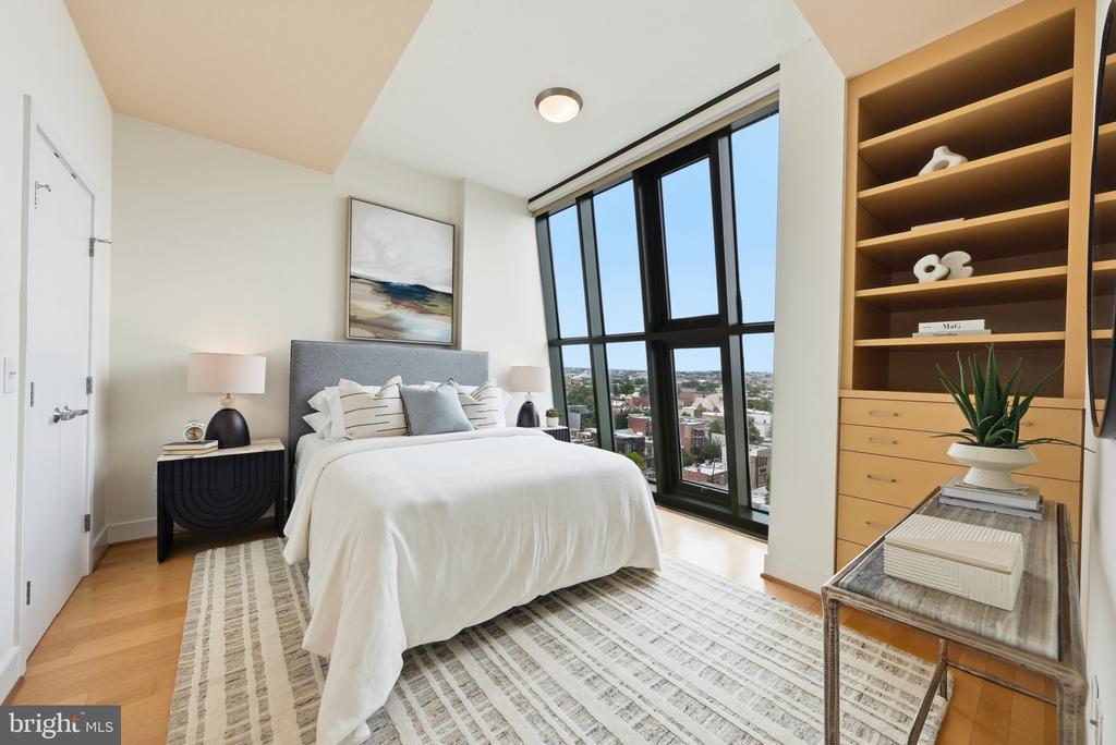910 M STREET NW Unit: 1112