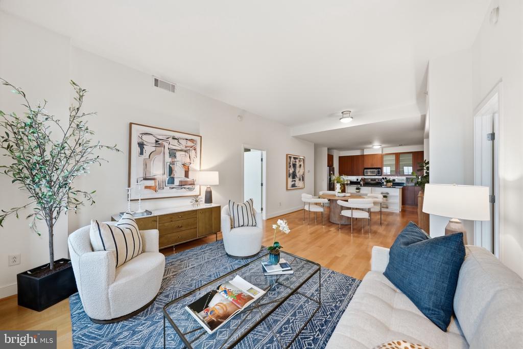 910 M STREET NW Unit: 1112