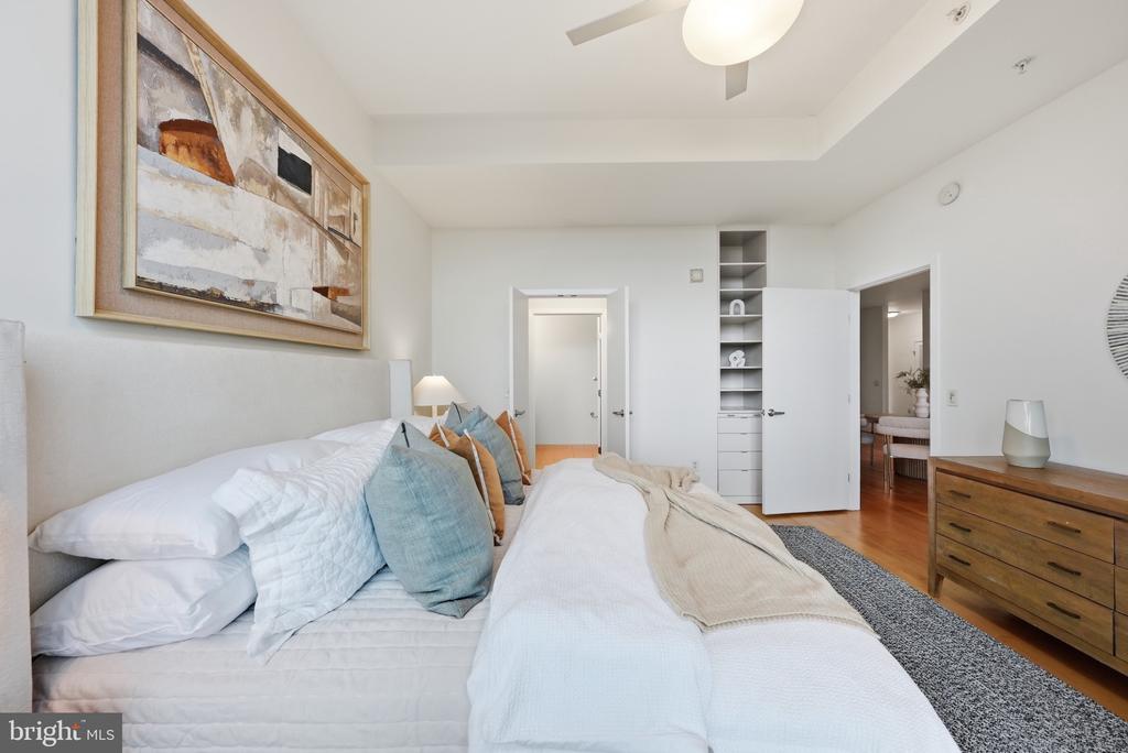910 M STREET NW Unit: 1112