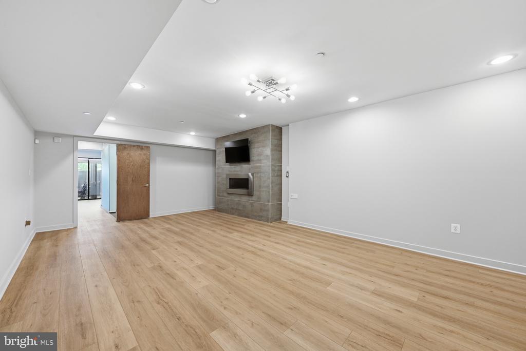 1341 IRVING STREET NW Unit: A