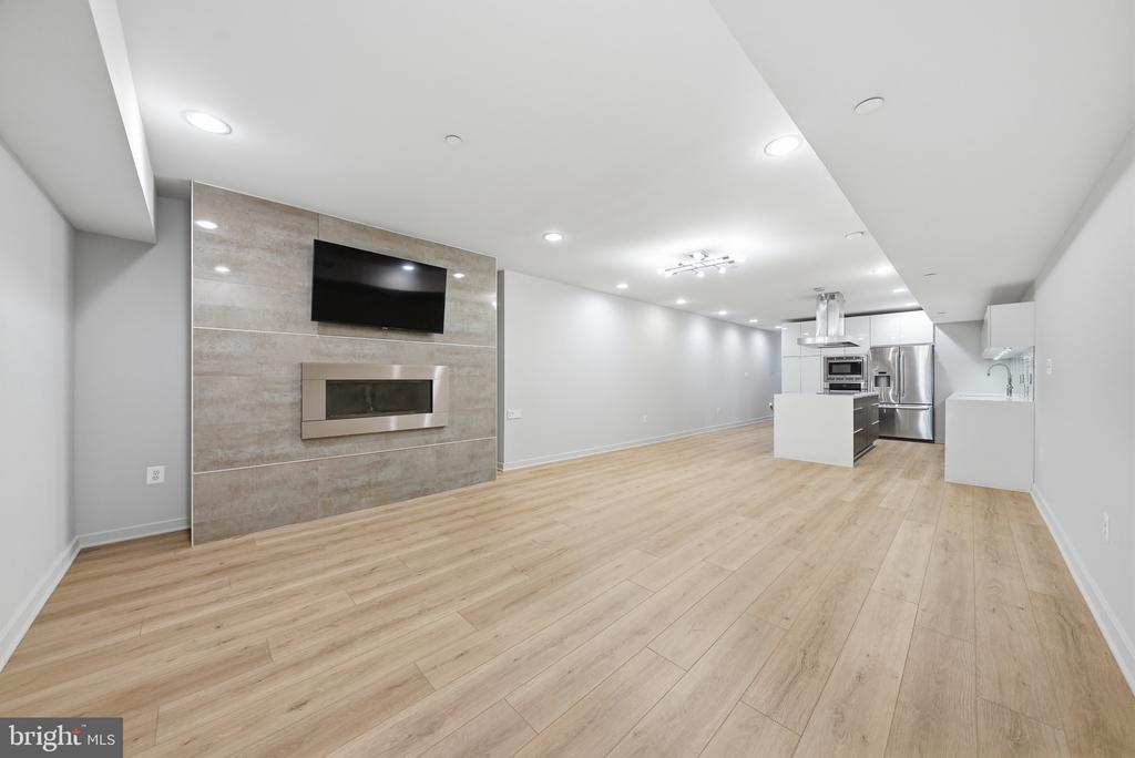1341 IRVING STREET NW Unit: A