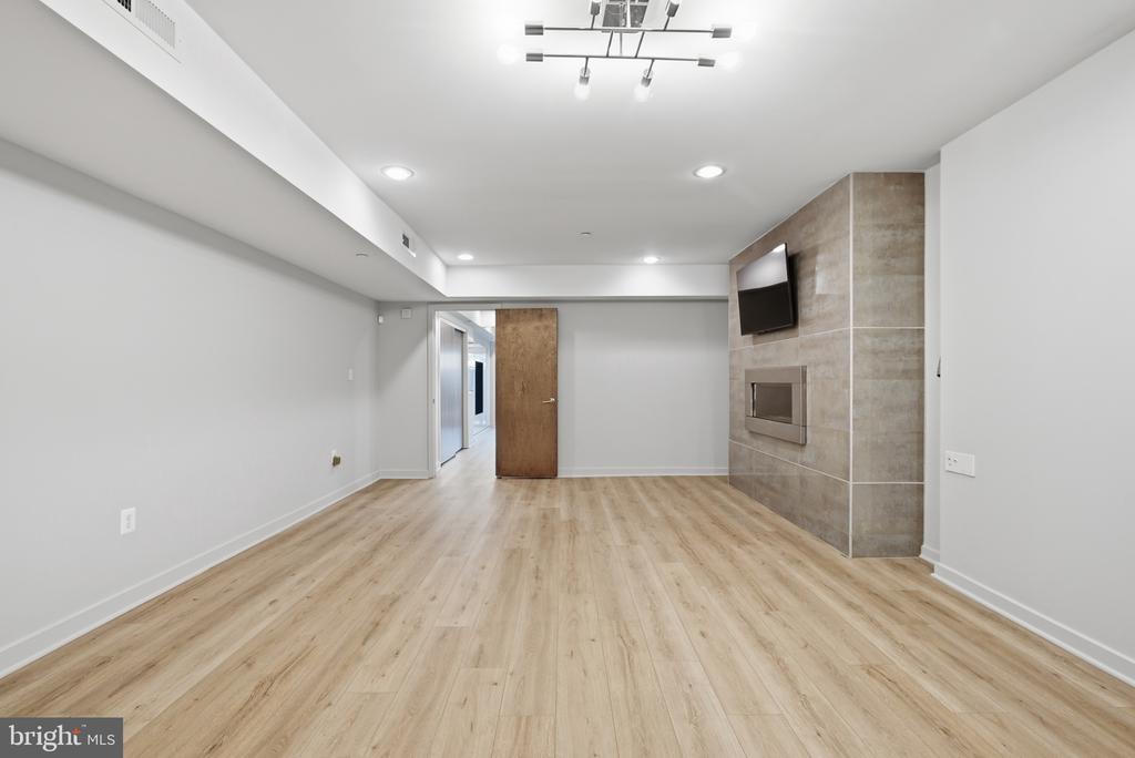 1341 IRVING STREET NW Unit: A