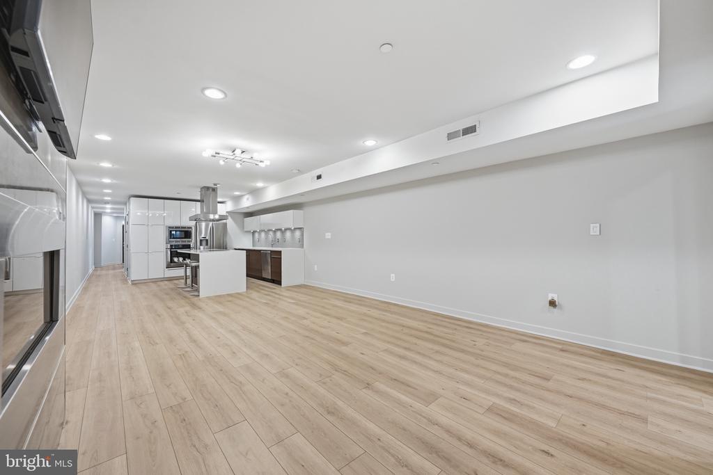 1341 IRVING STREET NW Unit: A