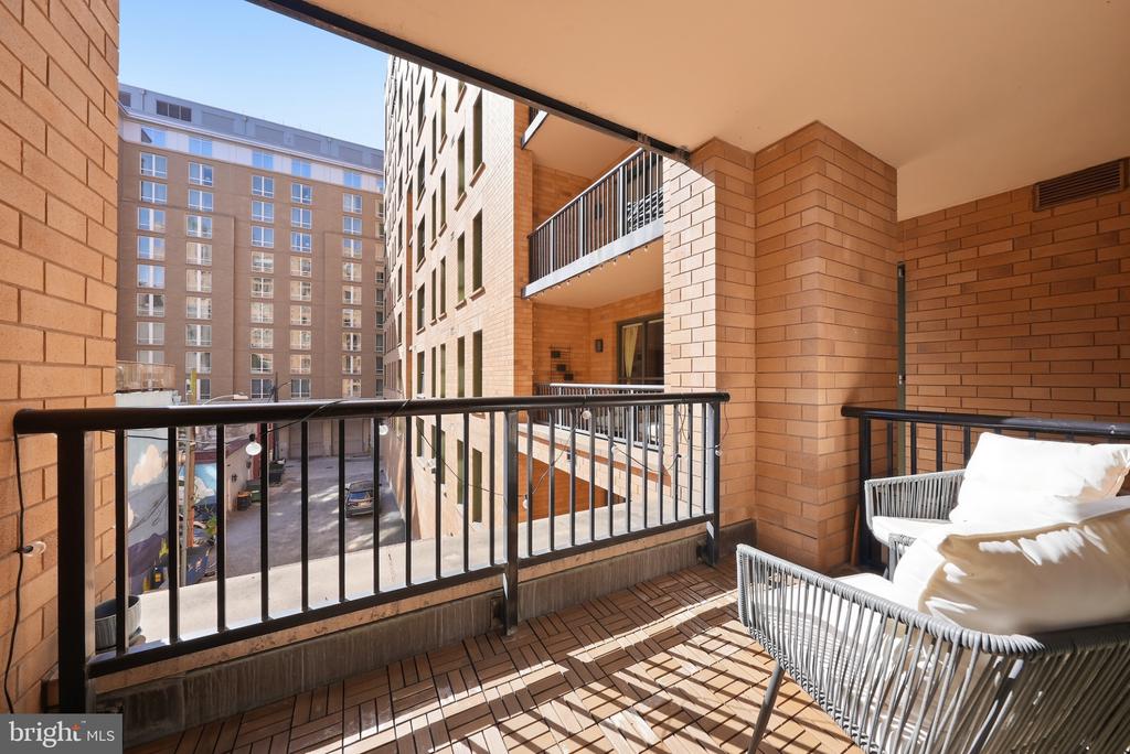 910 M STREET NW Unit: 329