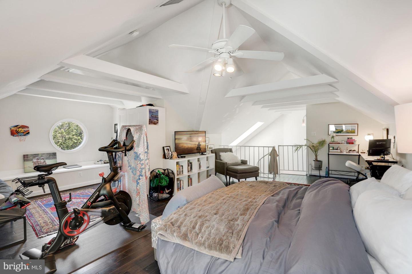 2226 Washington Ave #W-201