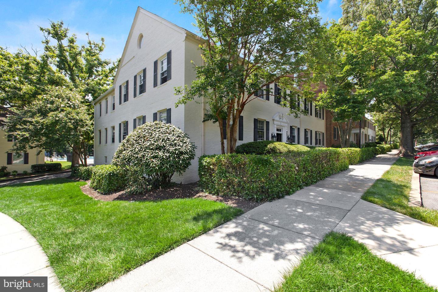 2226 Washington Ave #W-201