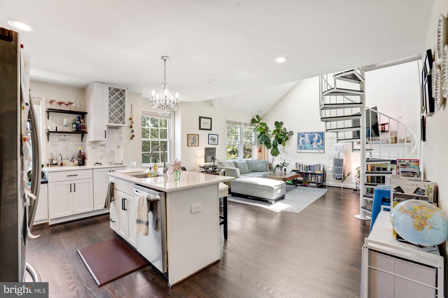 2226 Washington Ave #W-201