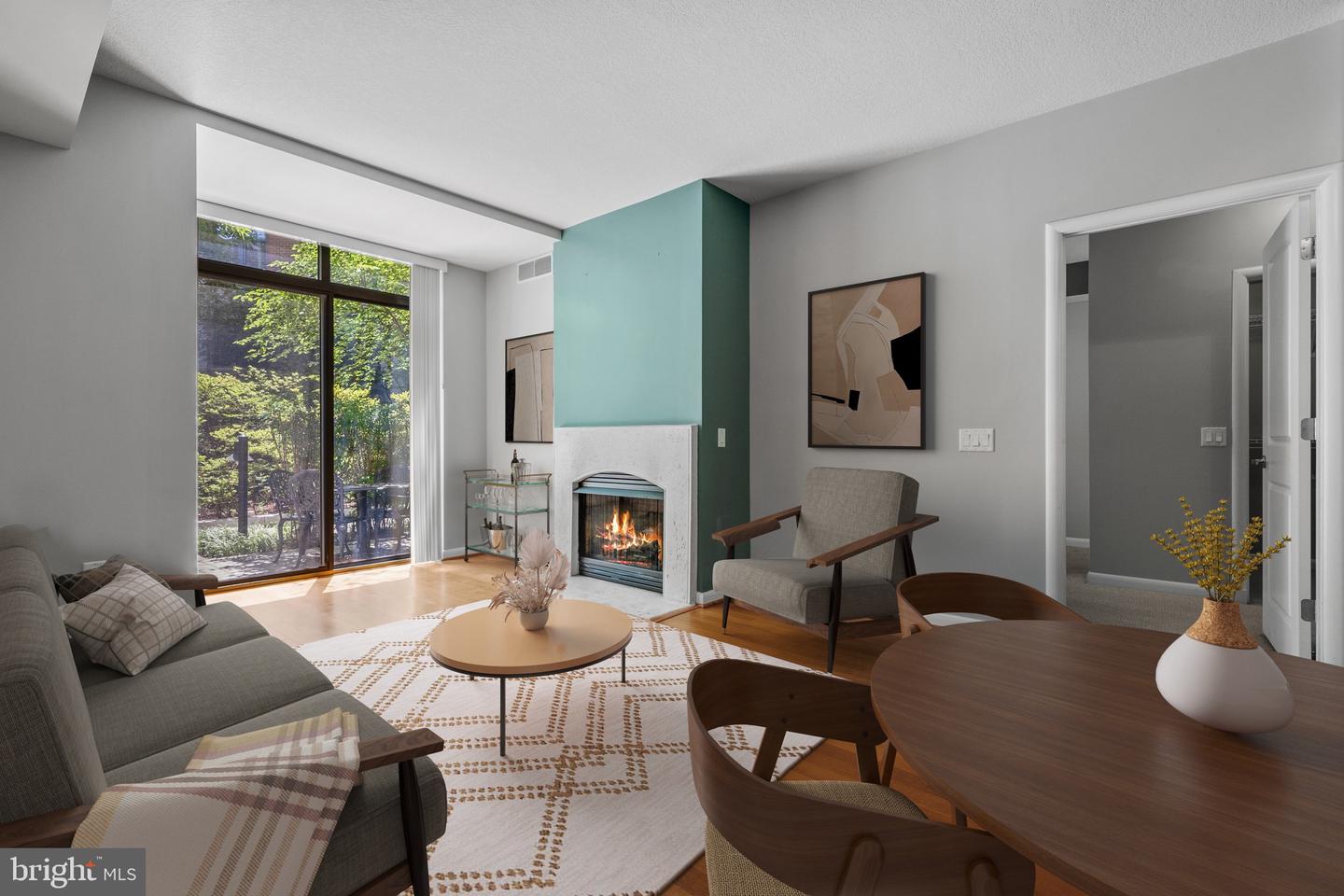 1021 N Garfield St #B28