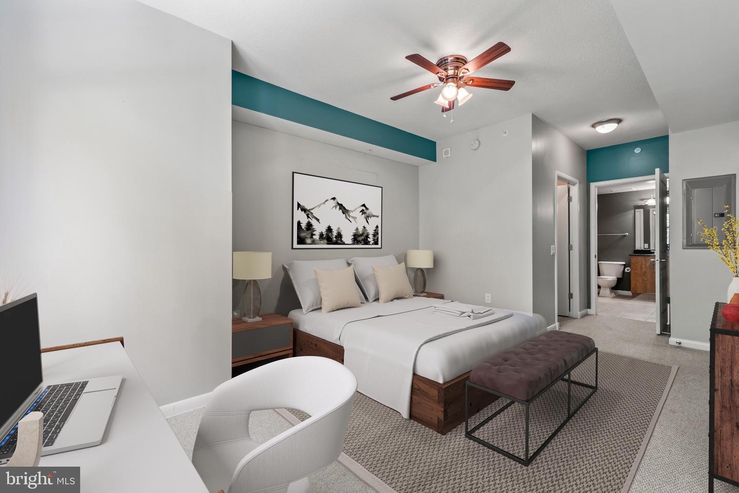 1021 N Garfield St #B28