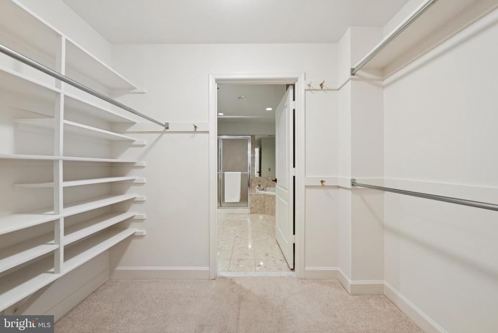1050 N STUART STREET 229
