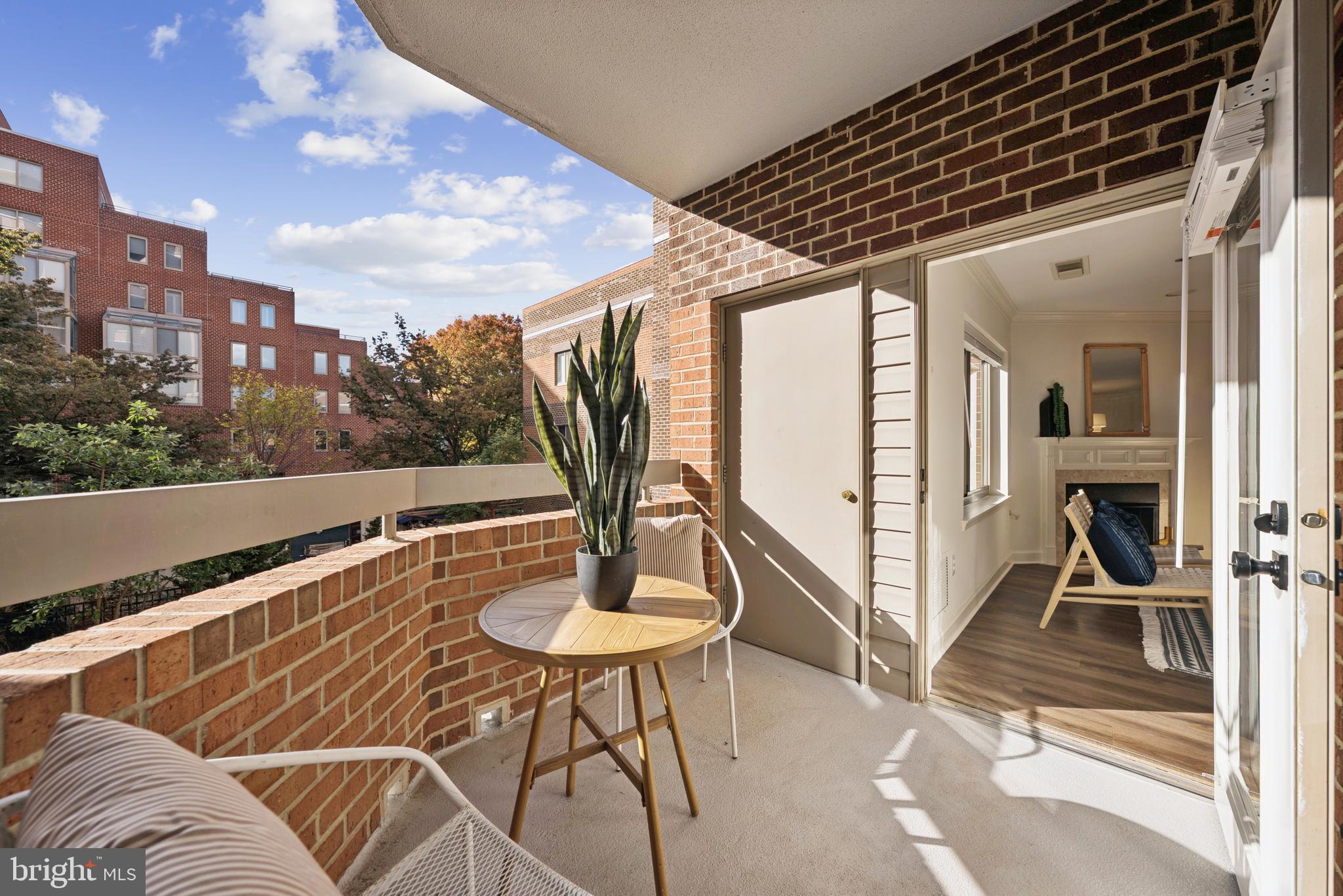 1050 N STUART STREET 229