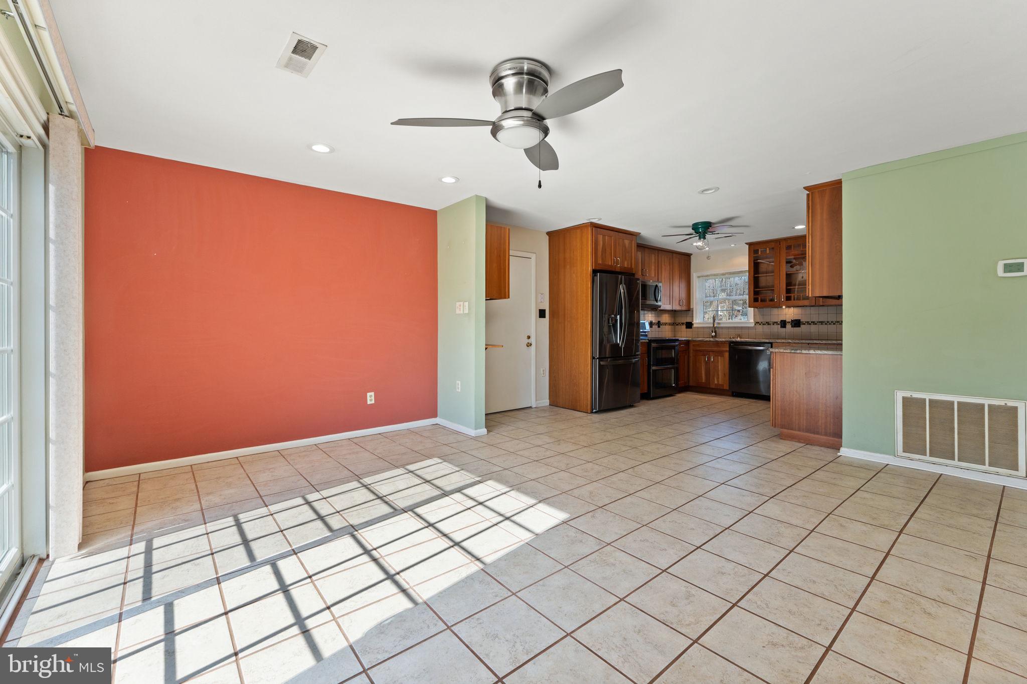 7168 King William St