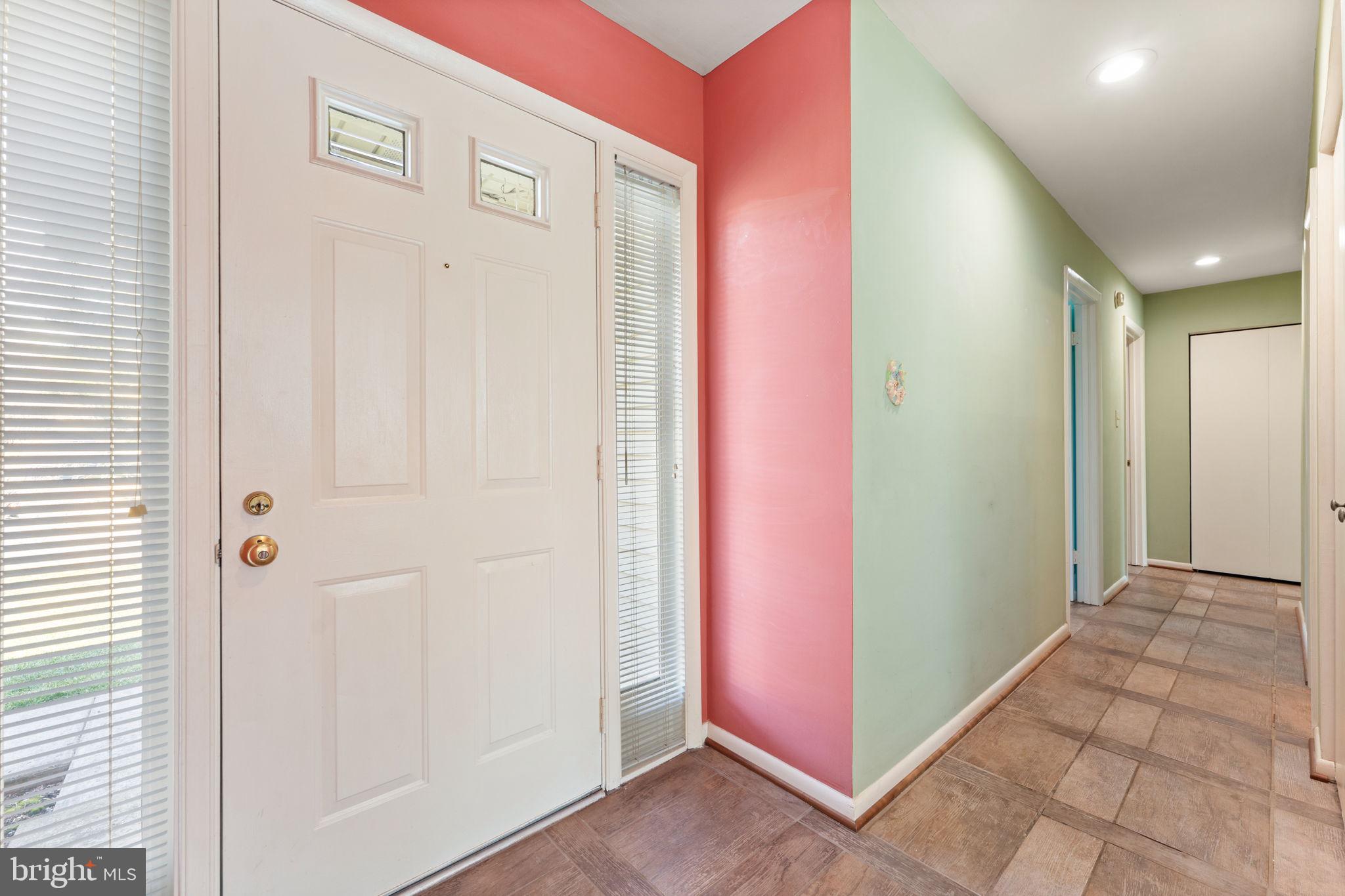 7168 King William St