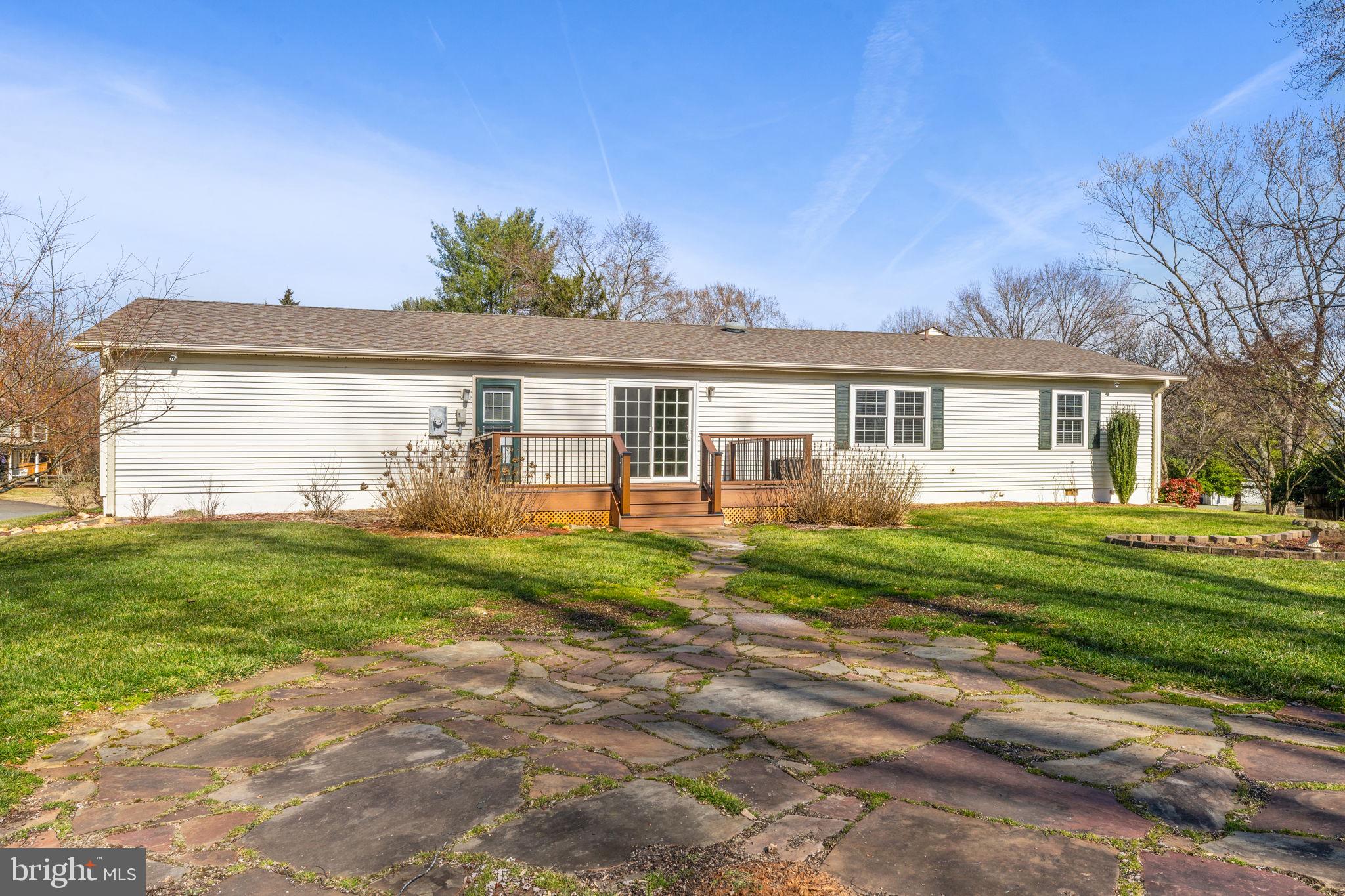 7168 King William St