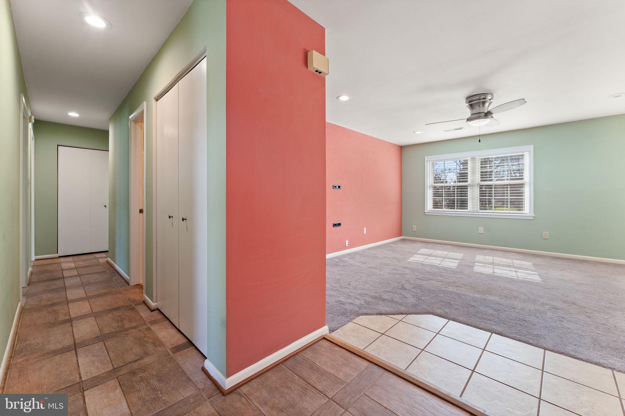 7168 King William St