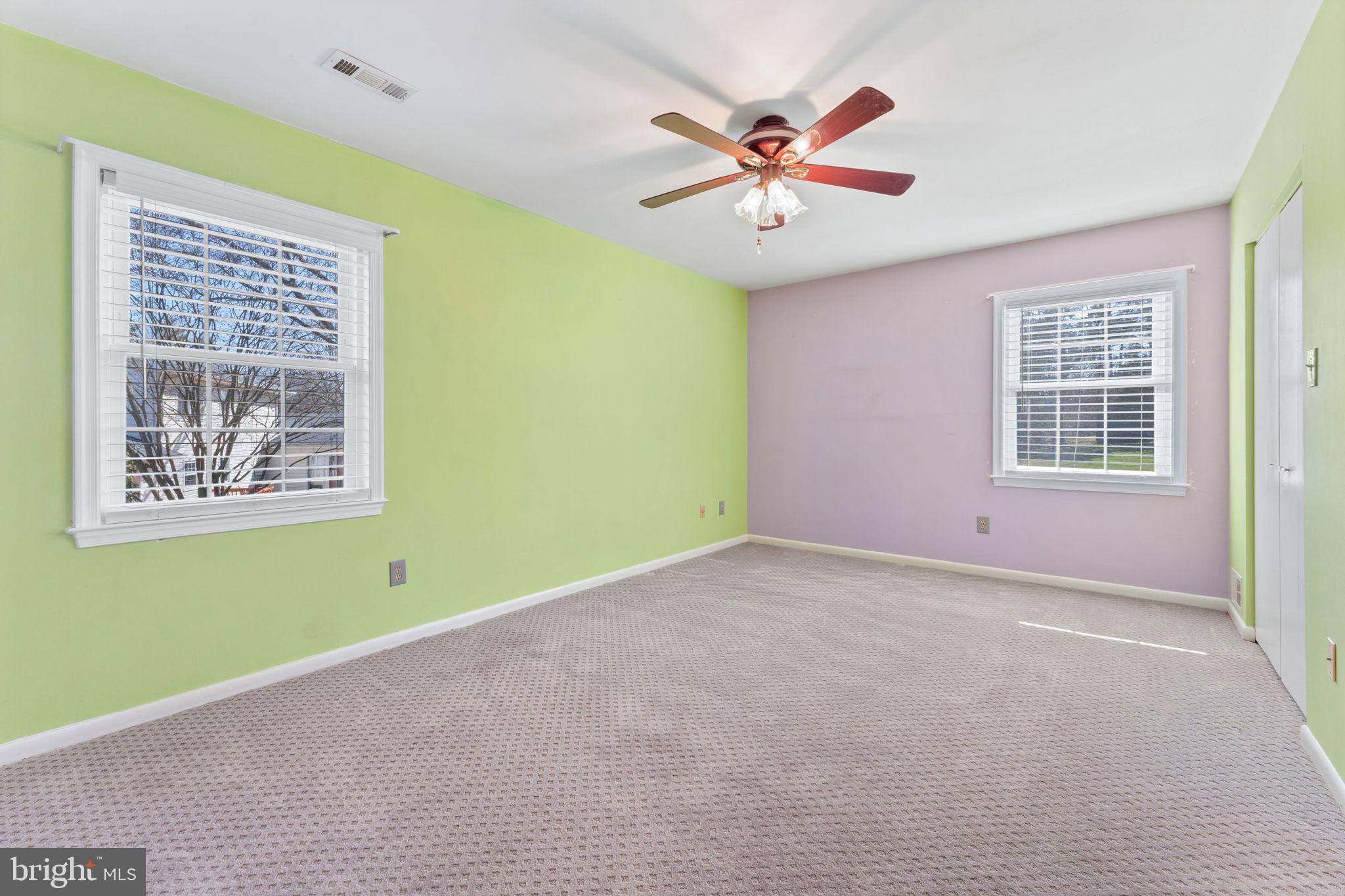 7168 King William St