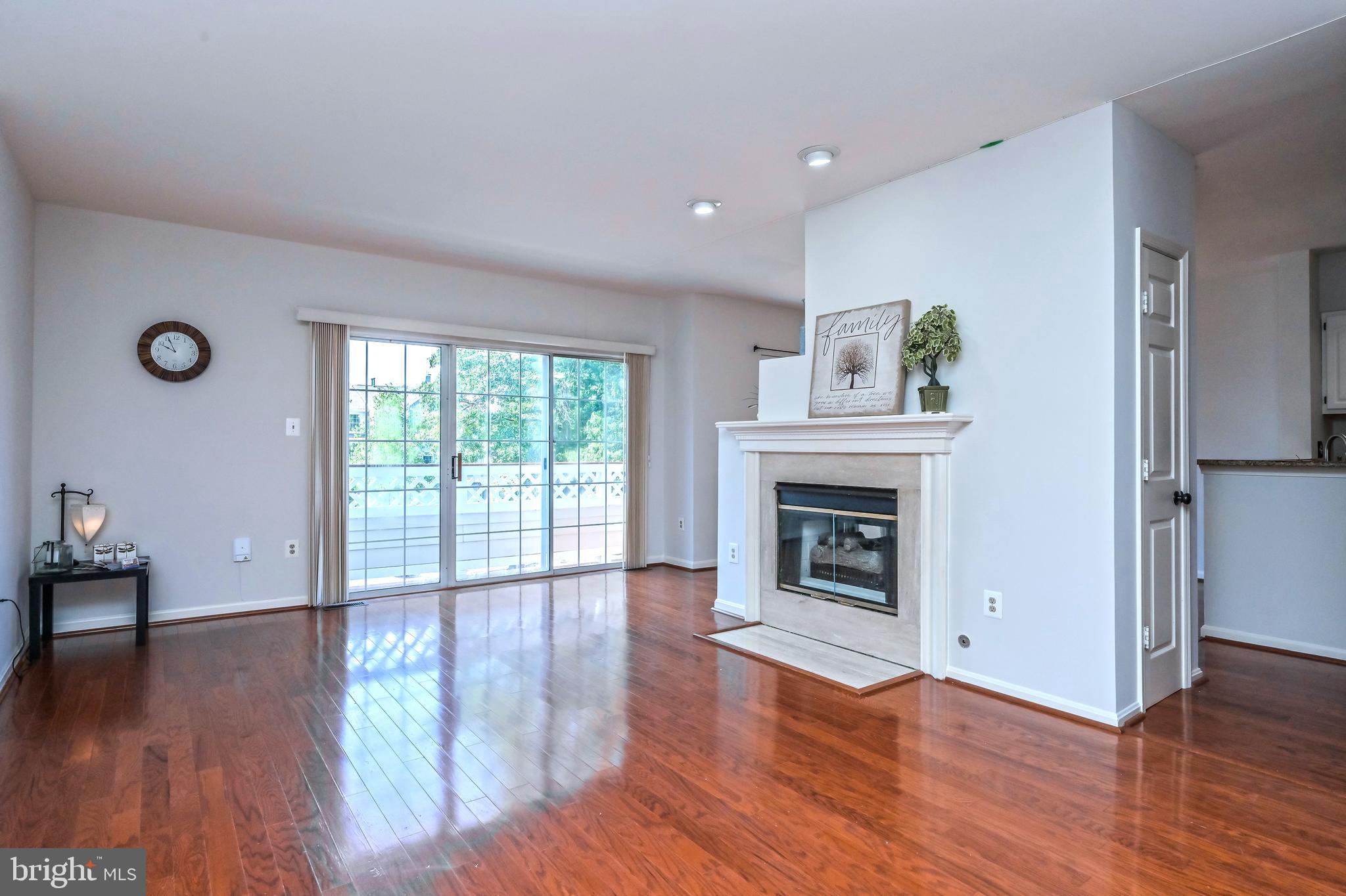 14407 Fallscliff Ln #19