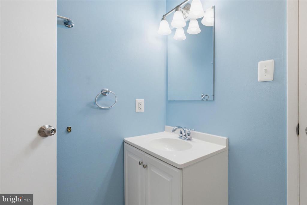 1105 FRESHRAIN COURT