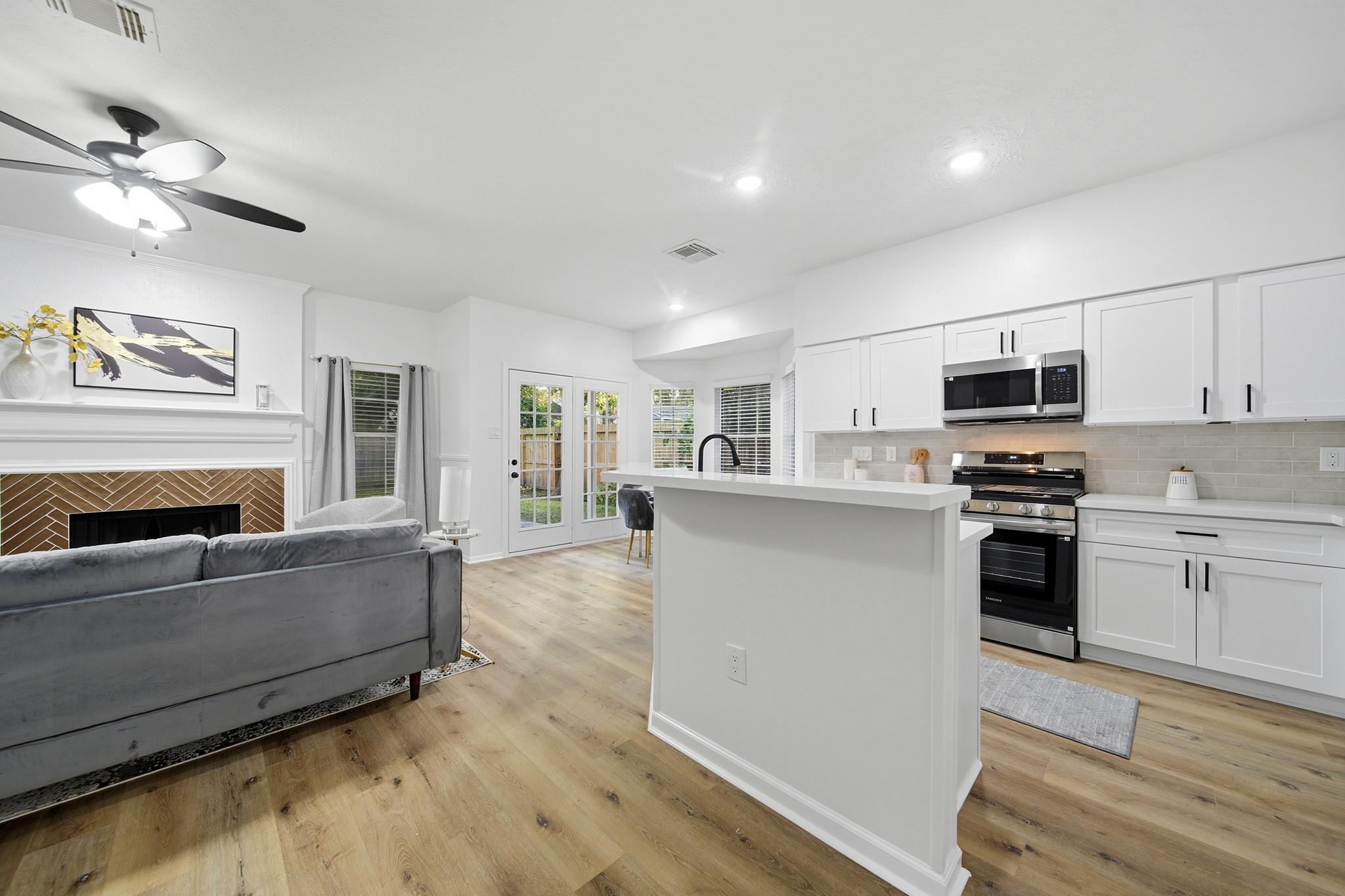 14611 Oak Chase Drive
