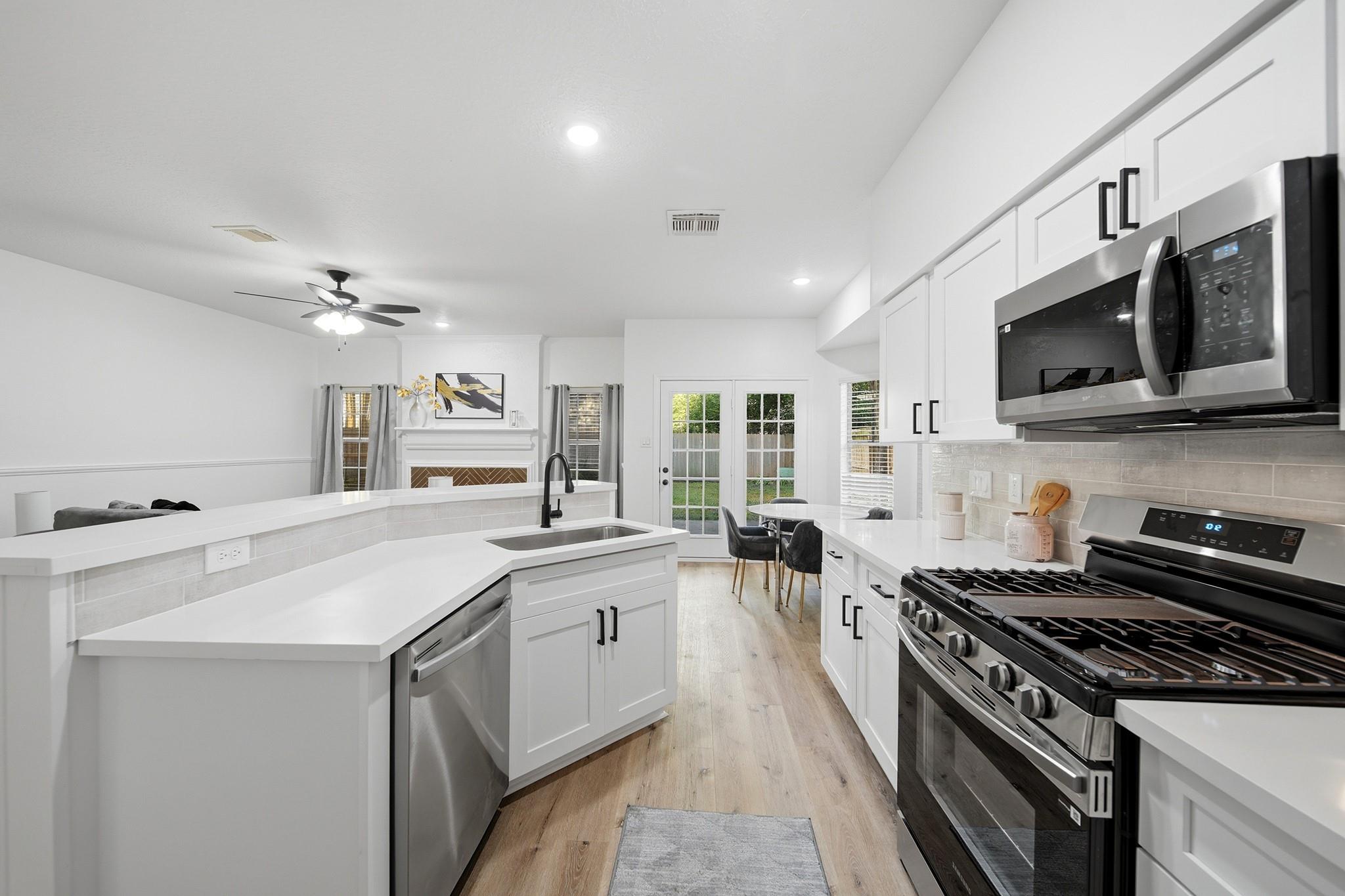 14611 Oak Chase Drive