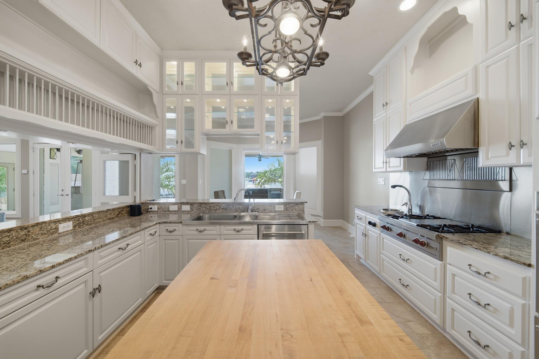 1403 Oceanside Lane