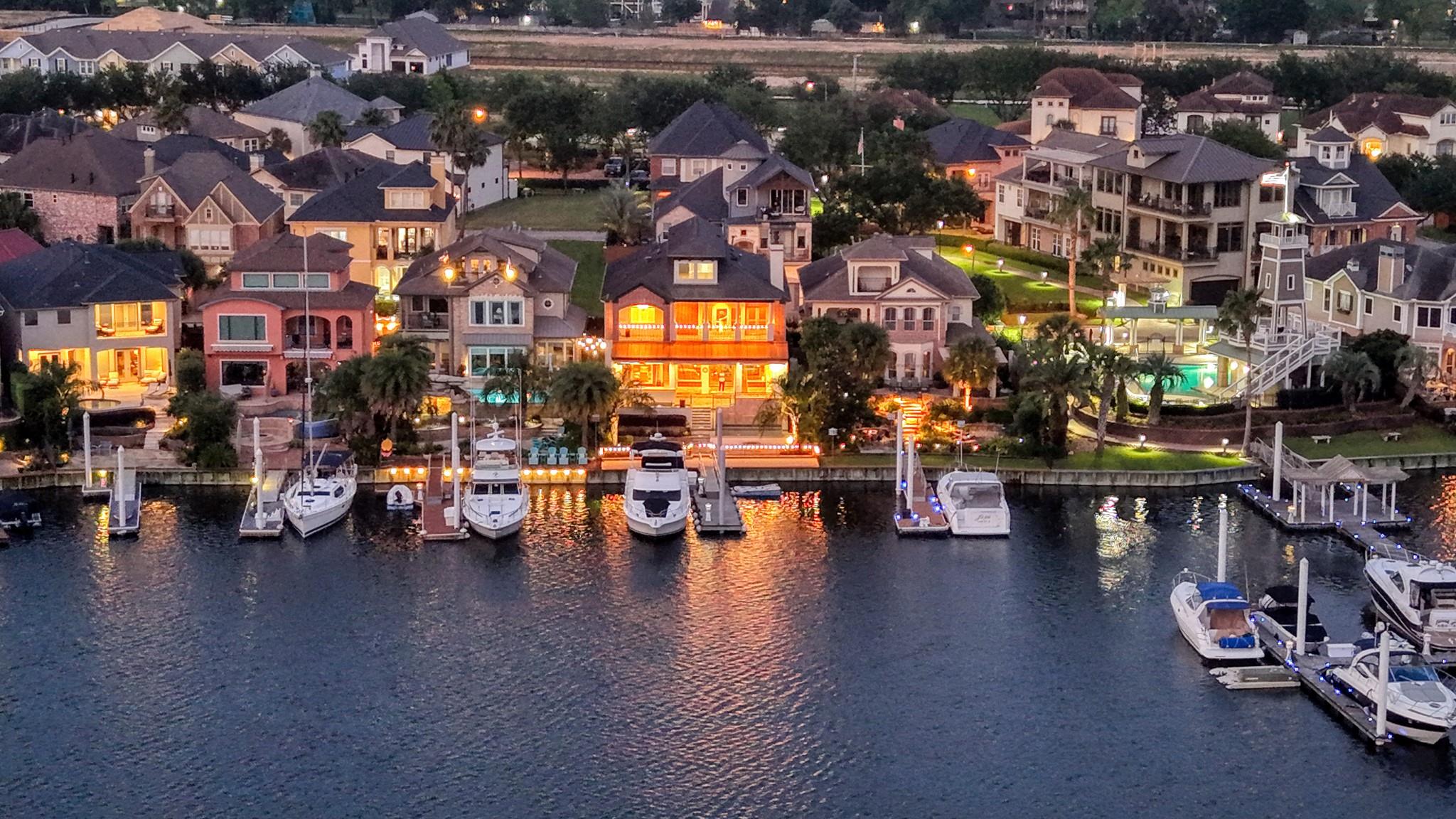 1403 Oceanside Lane