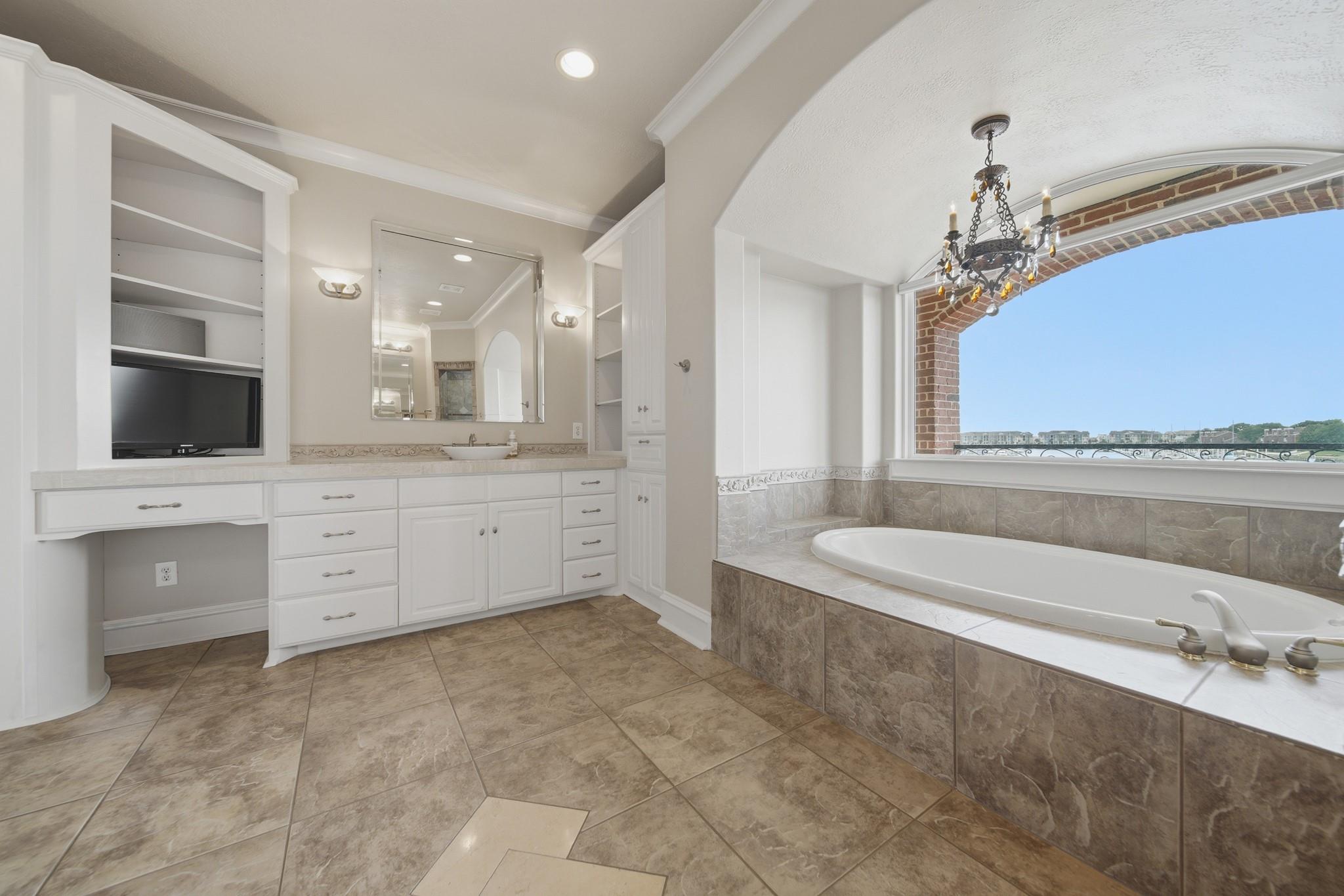 1403 Oceanside Lane