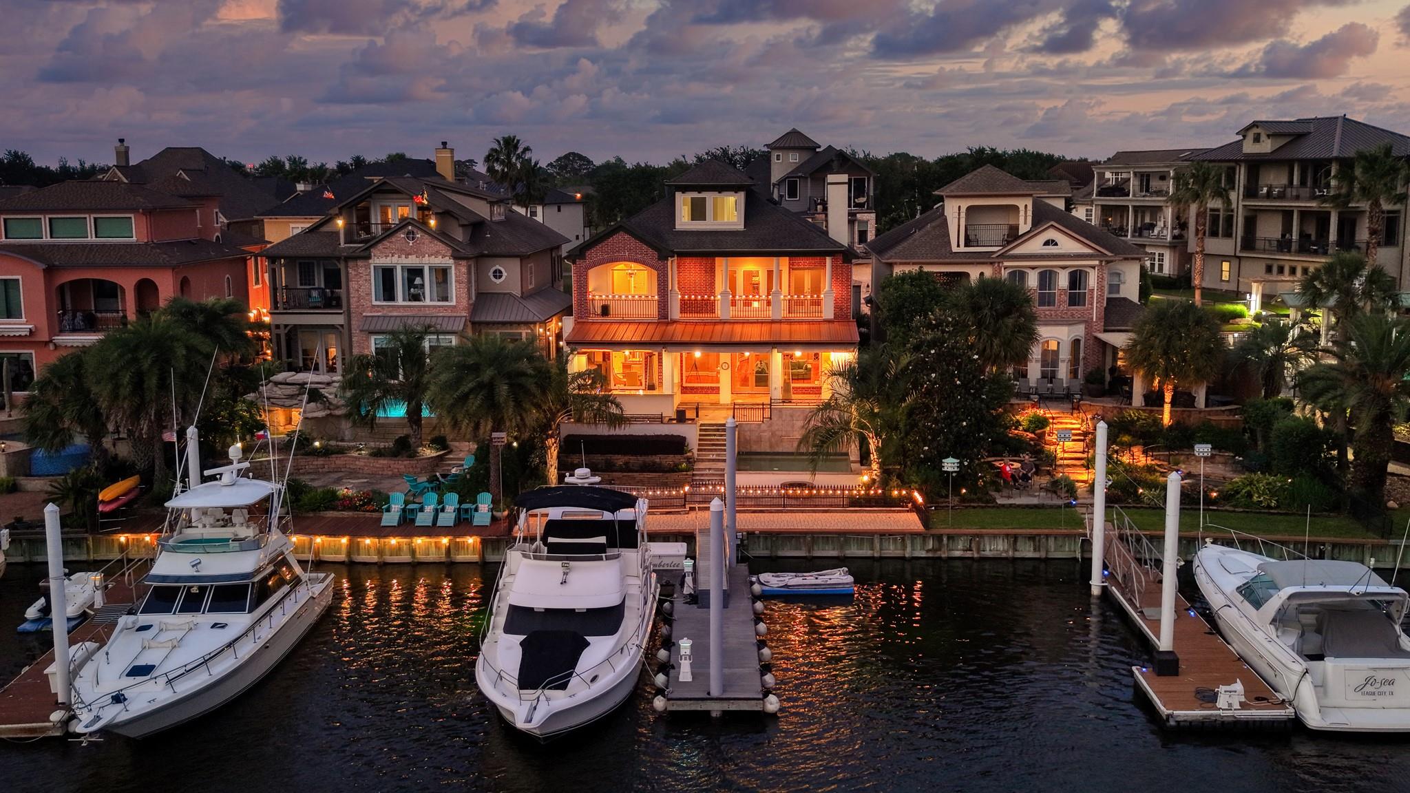 1403 Oceanside Lane