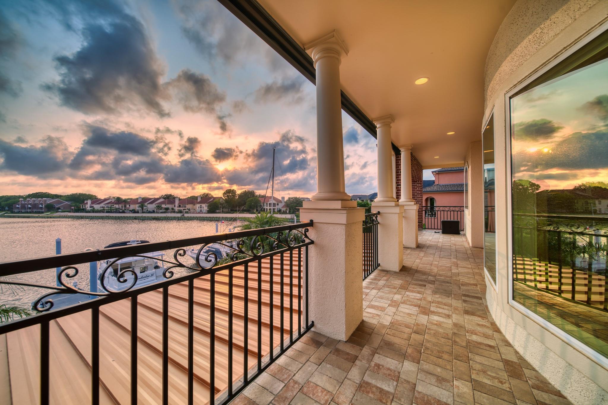 1403 Oceanside Lane